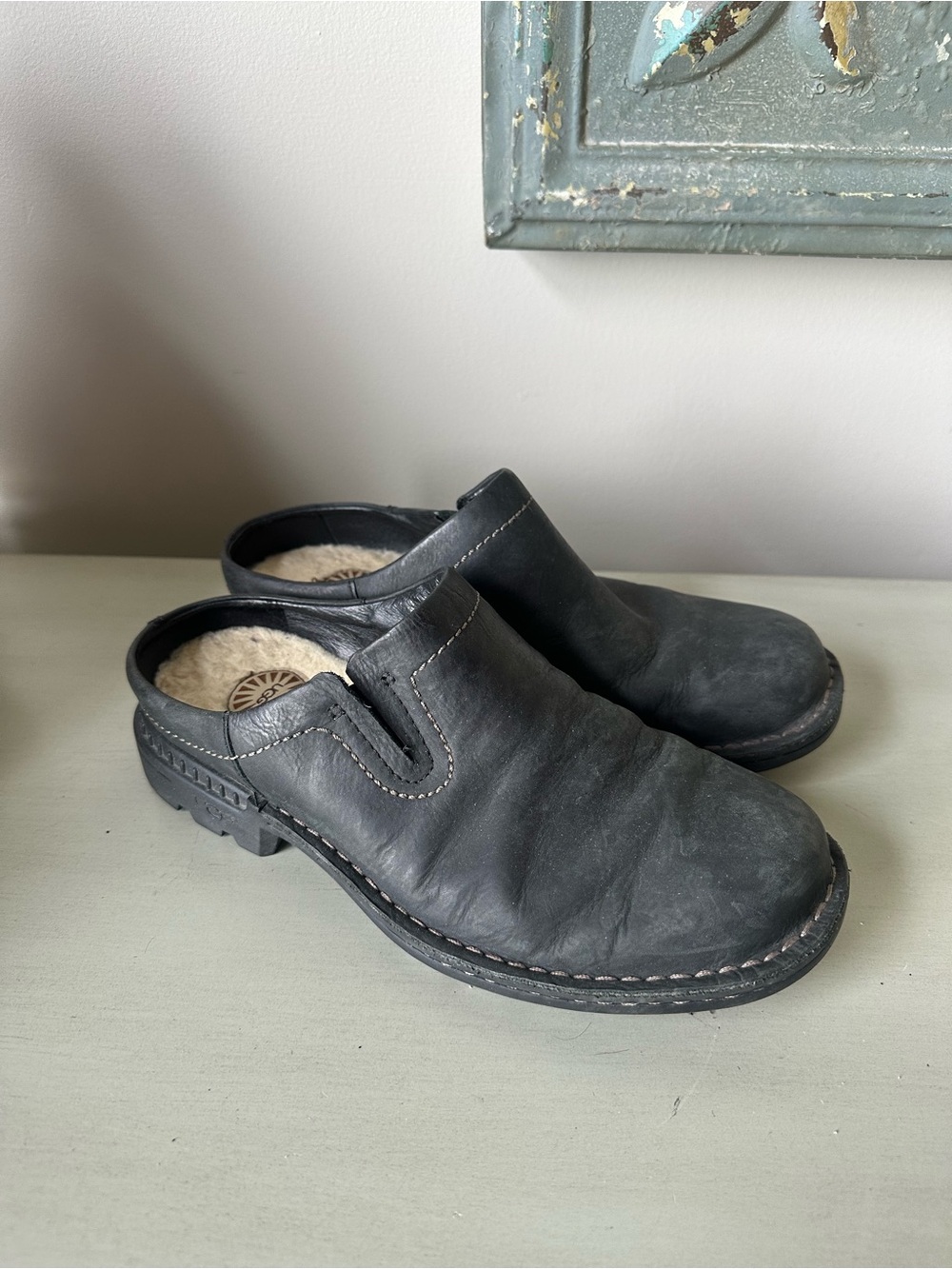 Men’s black UGG clogs 8
